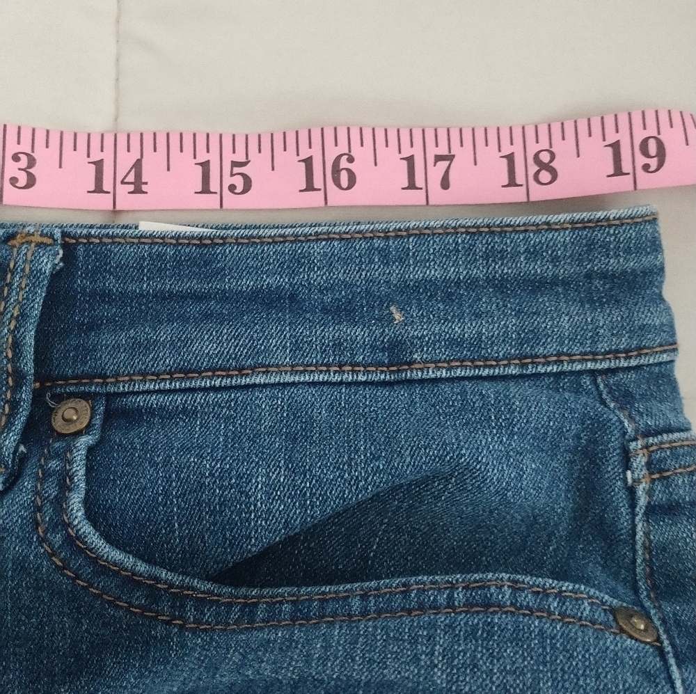 Style & Co Skimmer Shorts Medium Wash Jeans Shorts 16 - Picture 5 of 7